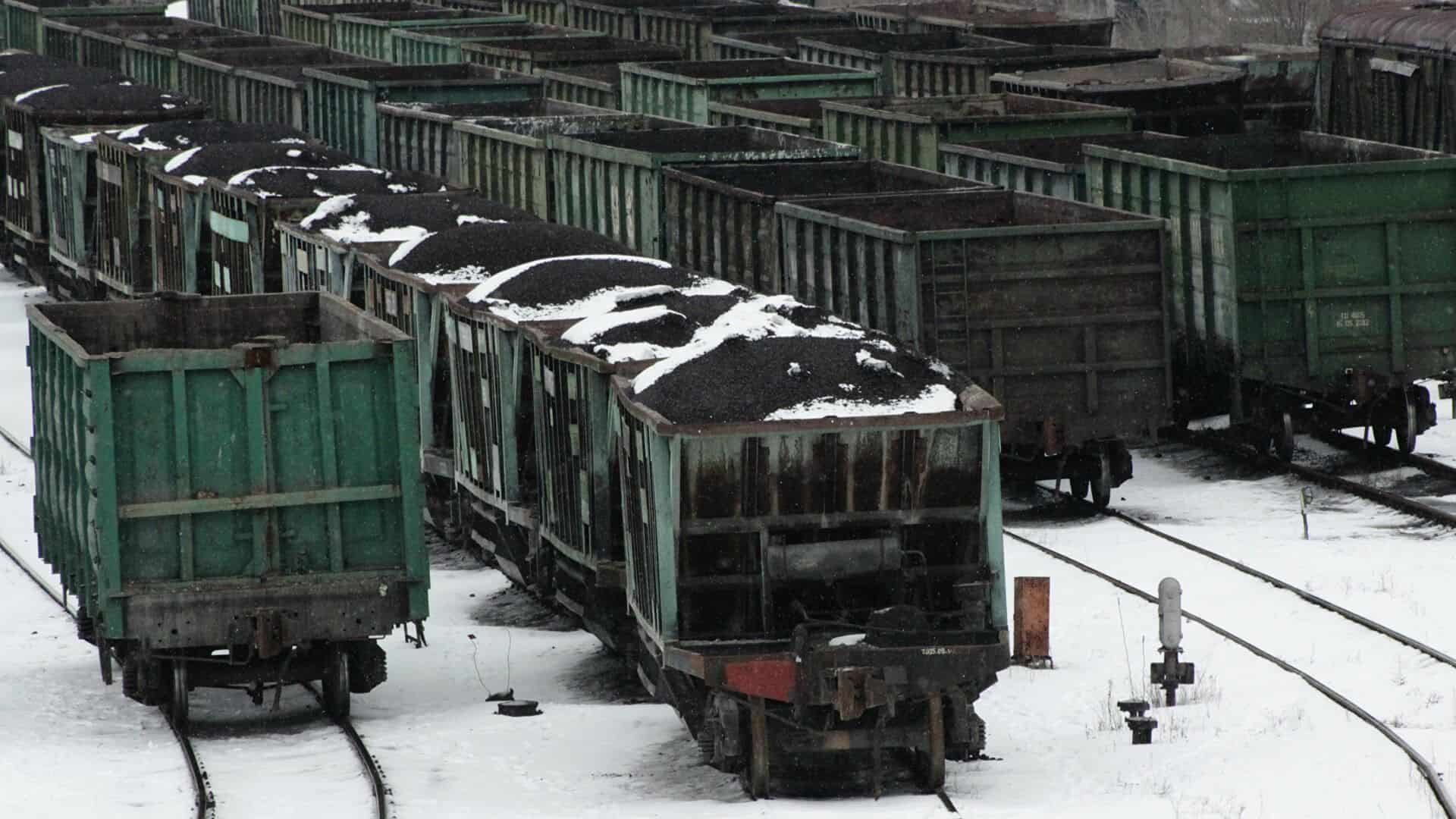 В Кыргызстан экстренно поставят 247 вагонов угля с разреза «Шабыркуль»