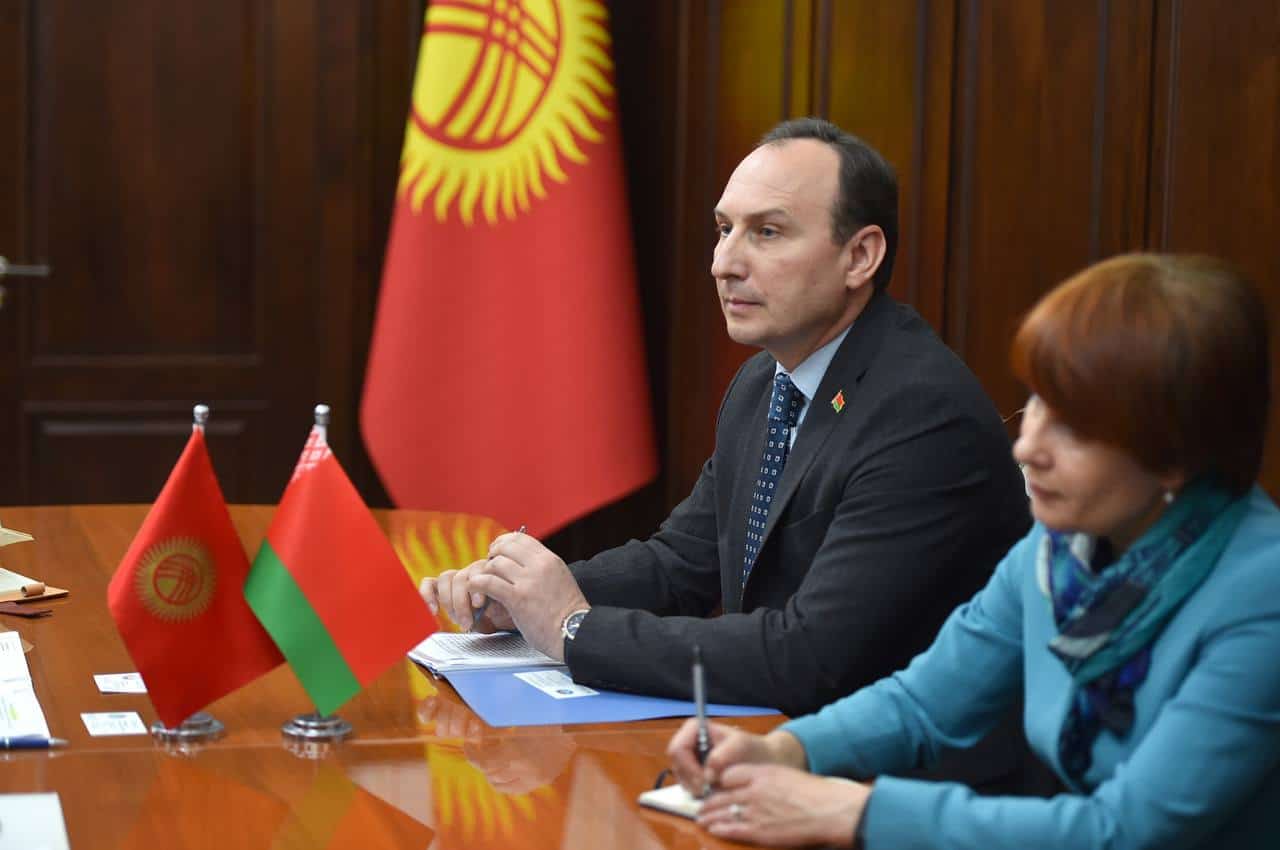 Беларусь заинтересована в поставке автобусов и сельхозтехники в Кыргызстан