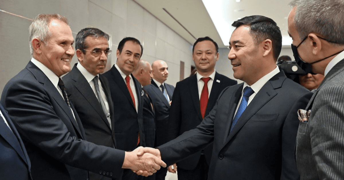 Садыр Жапаров пообещал всестороннюю помощь в продвижении проектов турецких инвесторов