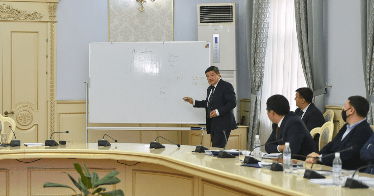 В Кыргызстане разработают индивидуальные условия введения ККМ для малого бизнеса