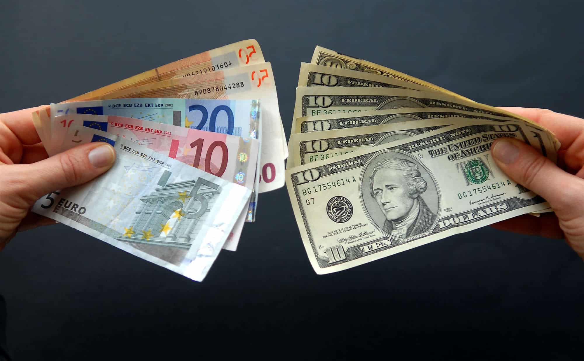 Почему официальные курсы валют от Нацбанка отличаются от рыночных? – Ответ регулятора