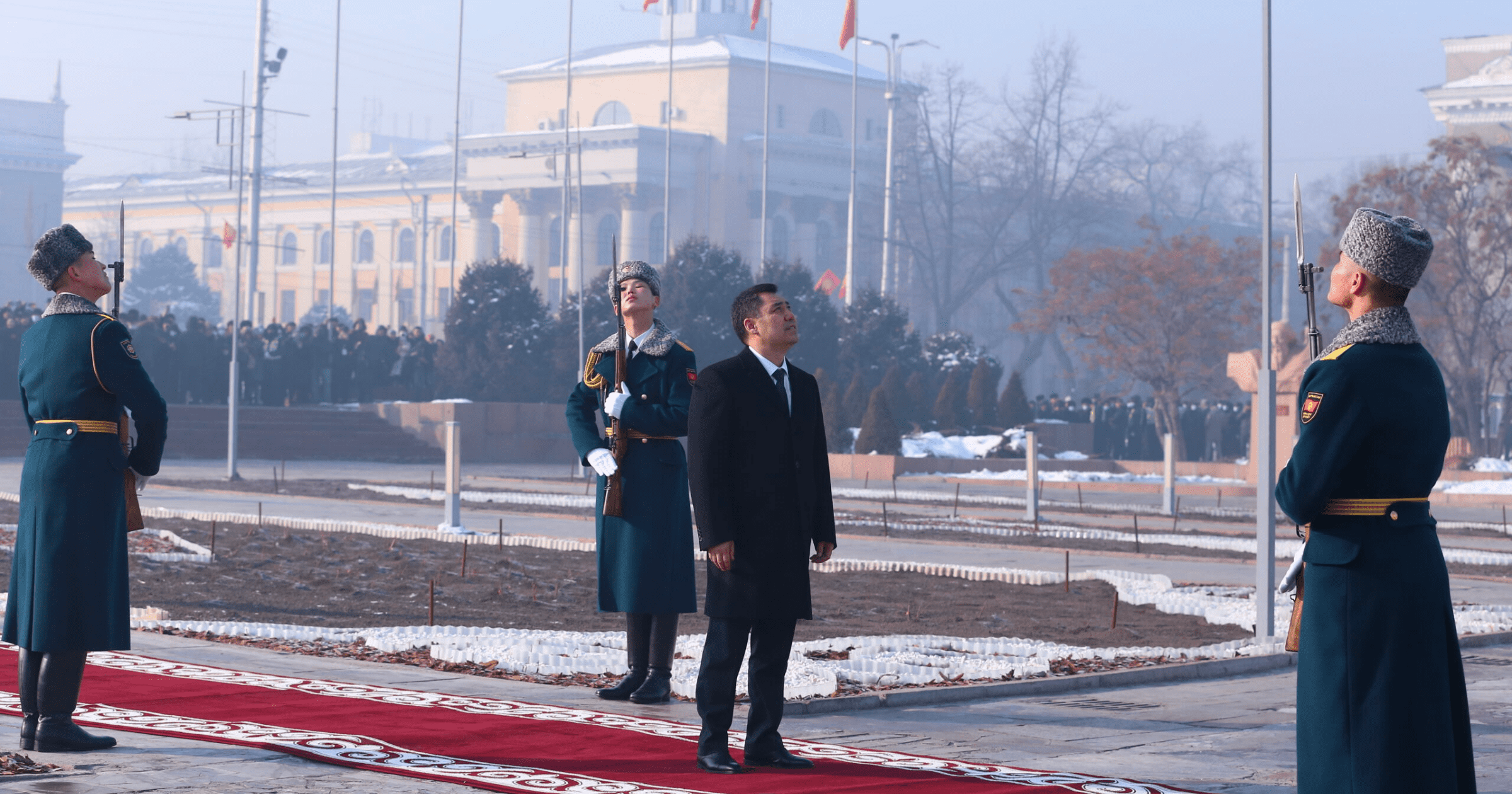 Садыр Жапаров пообещал Бишкеку автобусы, школы и чистый воздух