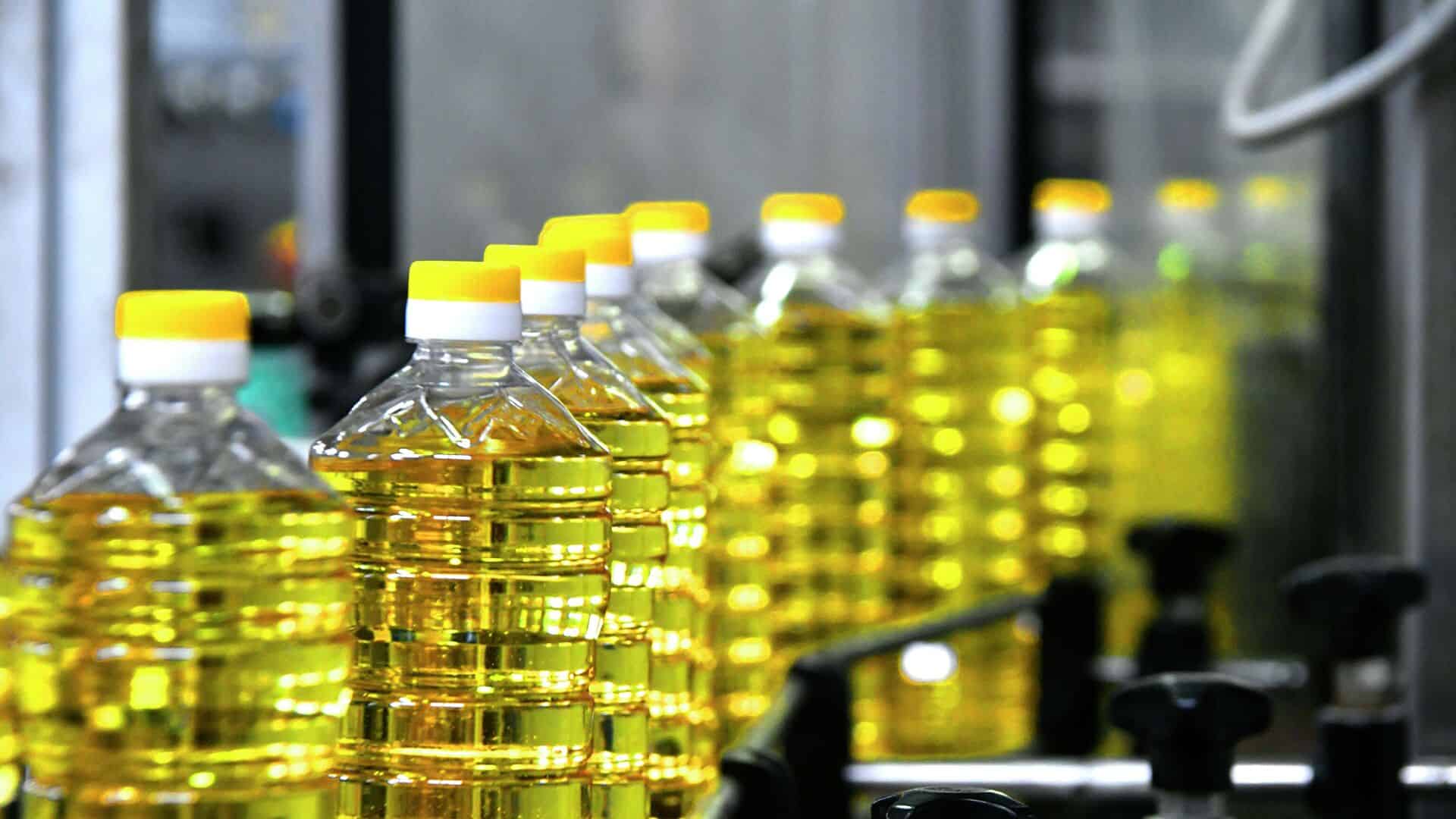 Растительное масло подешевеет еще на 12% – обнулены ставки НДС на всю цепочку продаж