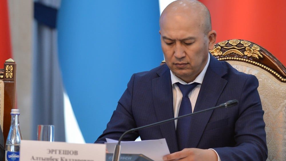 Садыр Жапаров освободил от должности начальника управления по подготовке решений президента и кабмина