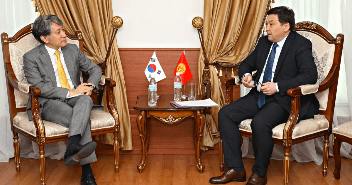 Замглавы МИД обсудил с послом Южной Кореи помощь в улучшении Республиканской инфекционной больницы