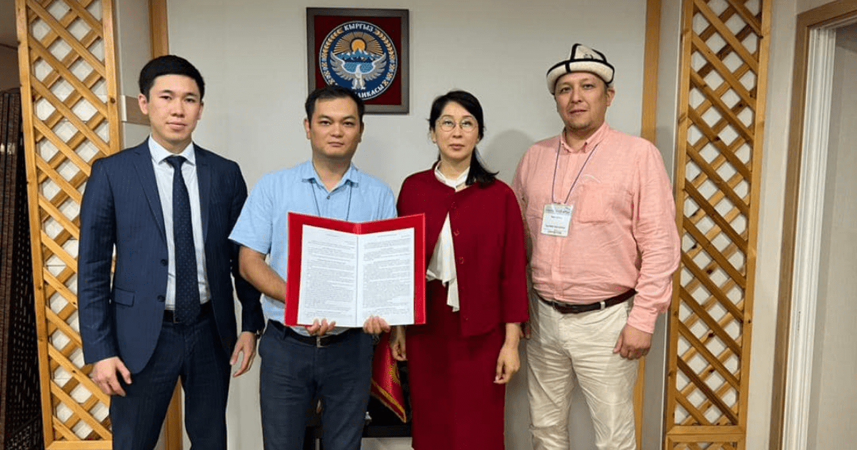 Южнокорейская компания импортирует 20 тонн кыргызского меда