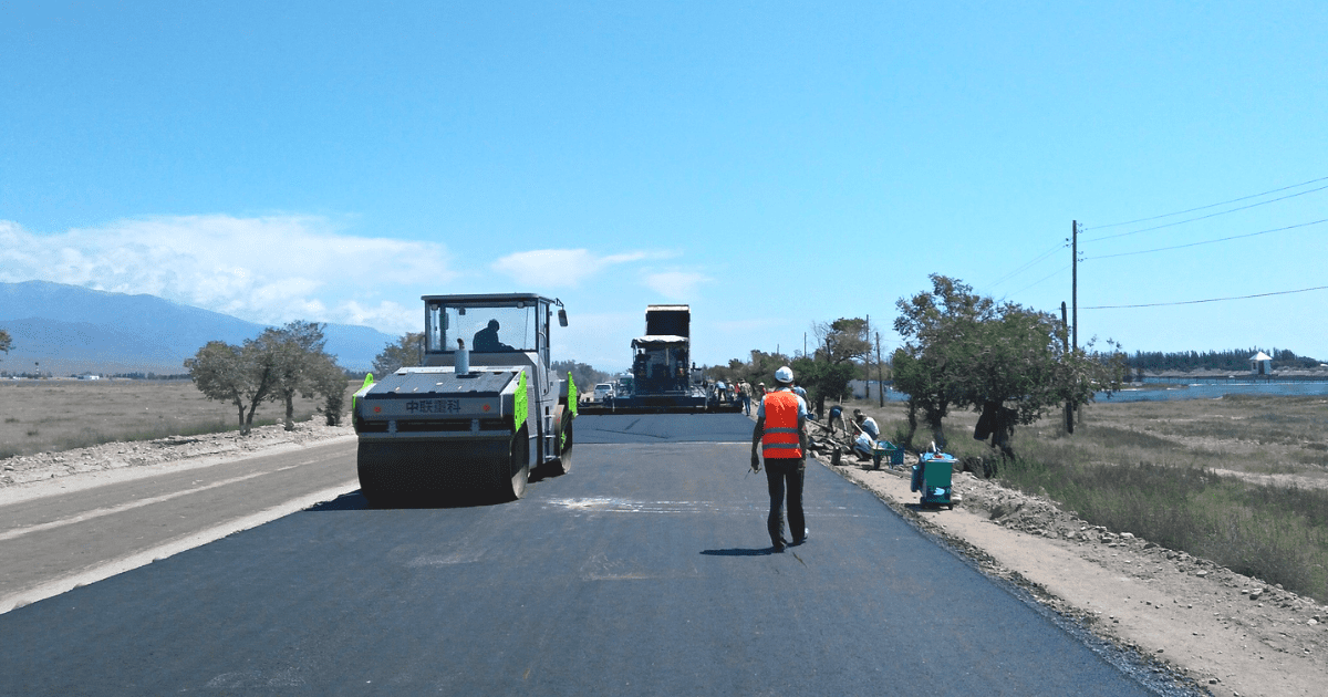 Минтранс задолжал строителям дорог свыше 700 млн сомов