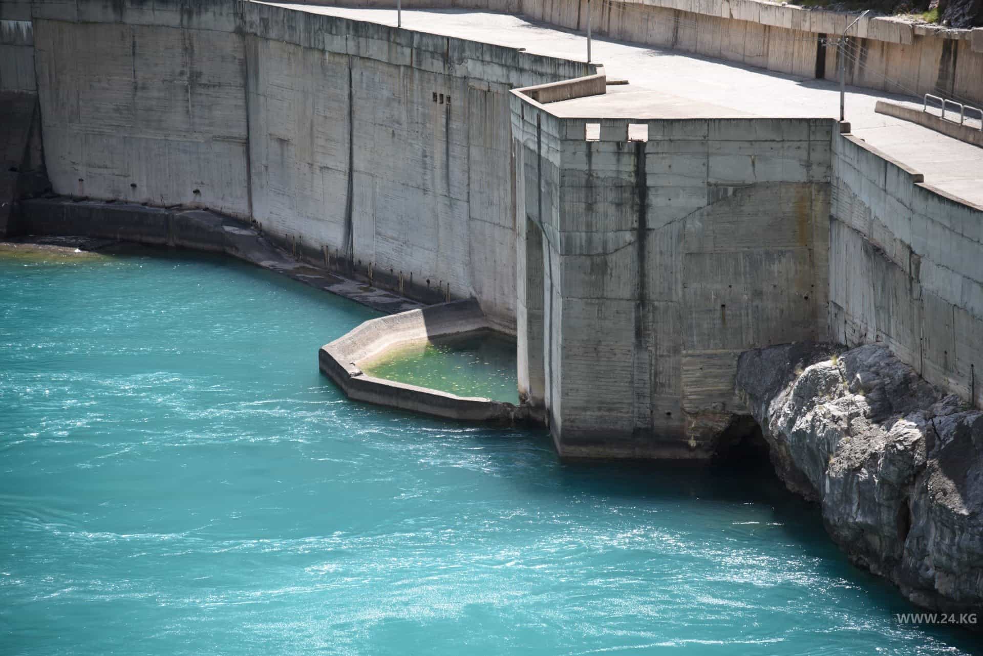Запасы воды в Токтогульском водохранилище достигли 13 млрд кубометров