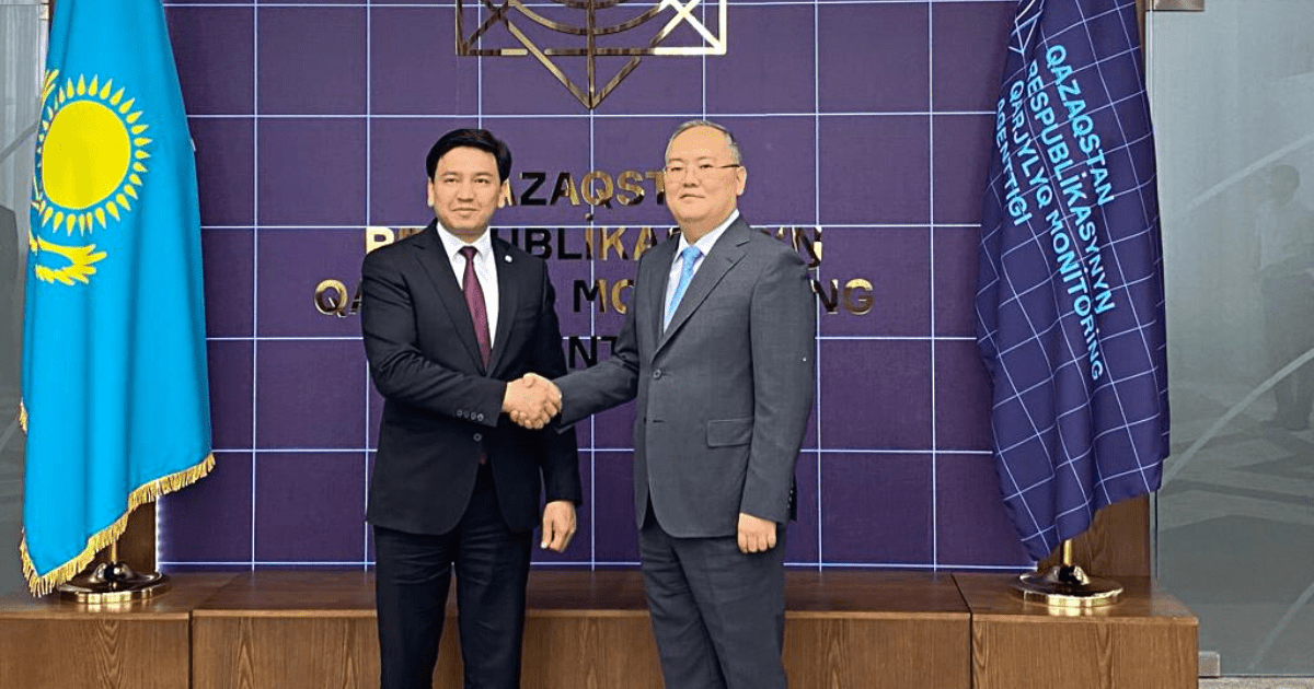 Кыргызстан призвал Казахстан соблюдать договоренности в области транзита грузов