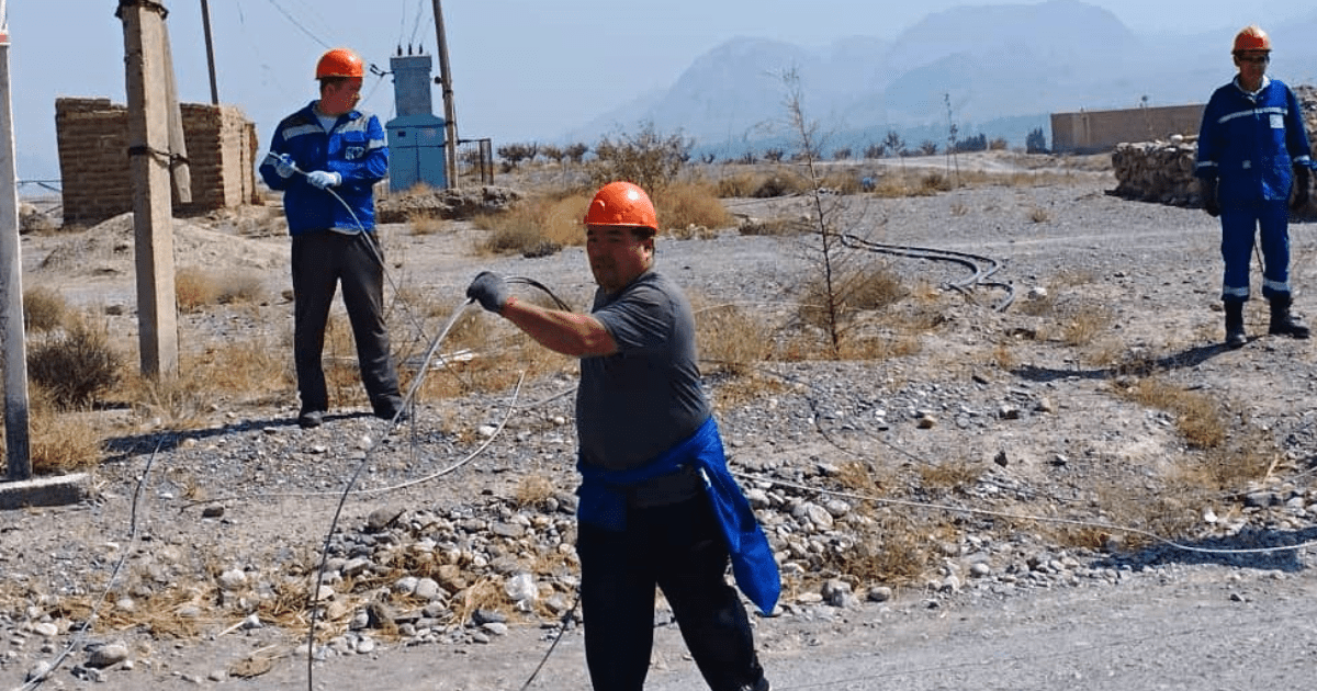 32 населенных пункта остались без электроснабжения после обстрела военными Таджикистана