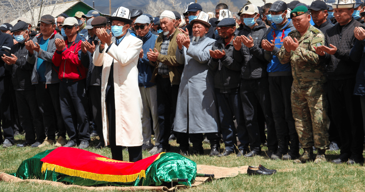 24 кыргызстанца погибли в результате вооруженного конфликта в Баткенской области