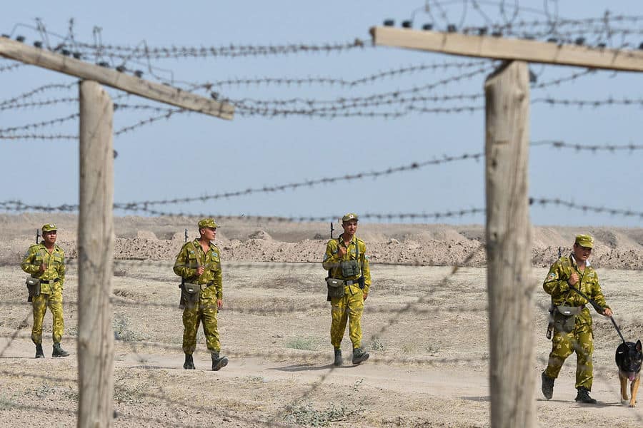 Недолгое затишье: Таджикская сторона вновь открыла огонь по позициям кыргызских пограничников