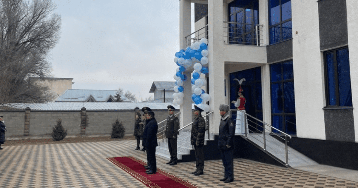Ташиев открыл еще одно новое здание ГКНБ — в Таласской области