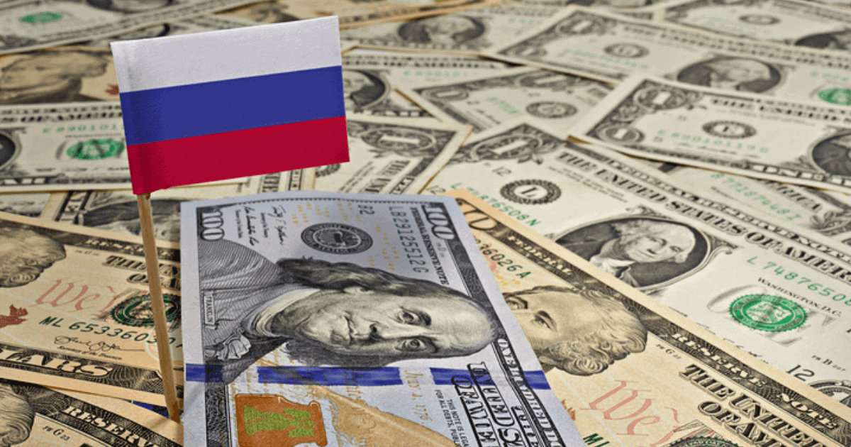 Россия фактически «высасывает» доллары из стран, которые ее окружают, включая Кыргызстан – Нацбанк