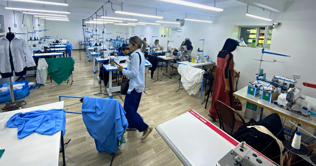 «Альянс Алтын» заказал у Таласского швейного цеха спецодежду для сотрудников