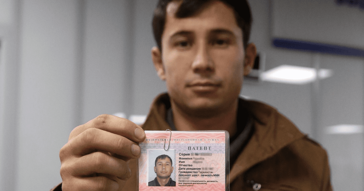 Мигрантам из Кыргызстана в России хотят выдавать патент сразу на три года