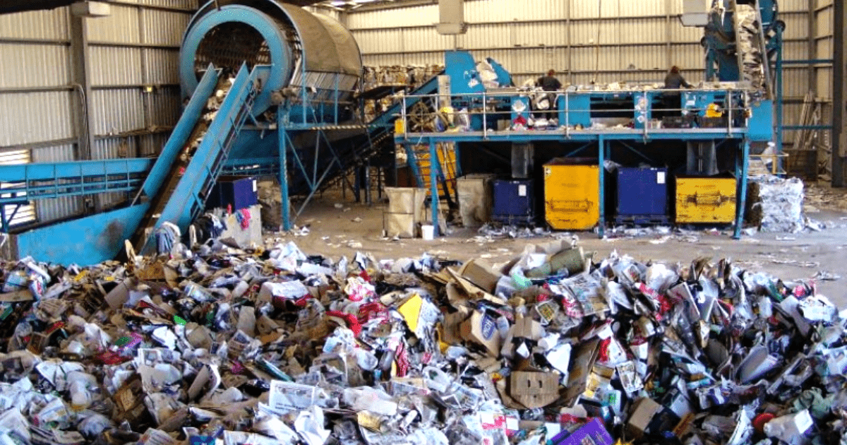 Чешская компания построит завод по переработке мусора в Бишкеке