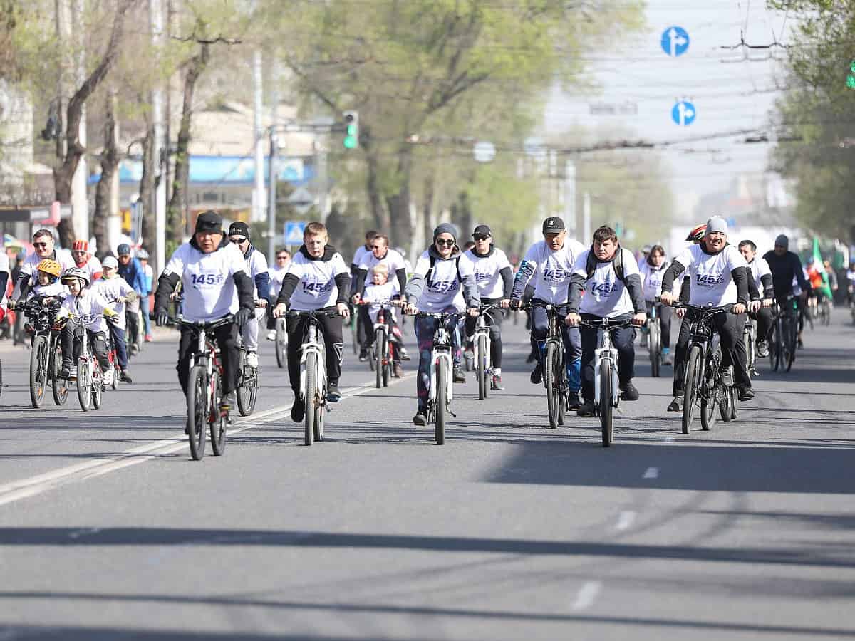 Компания MEGA торжественно открыла велосезон-2023 в Бишкеке
