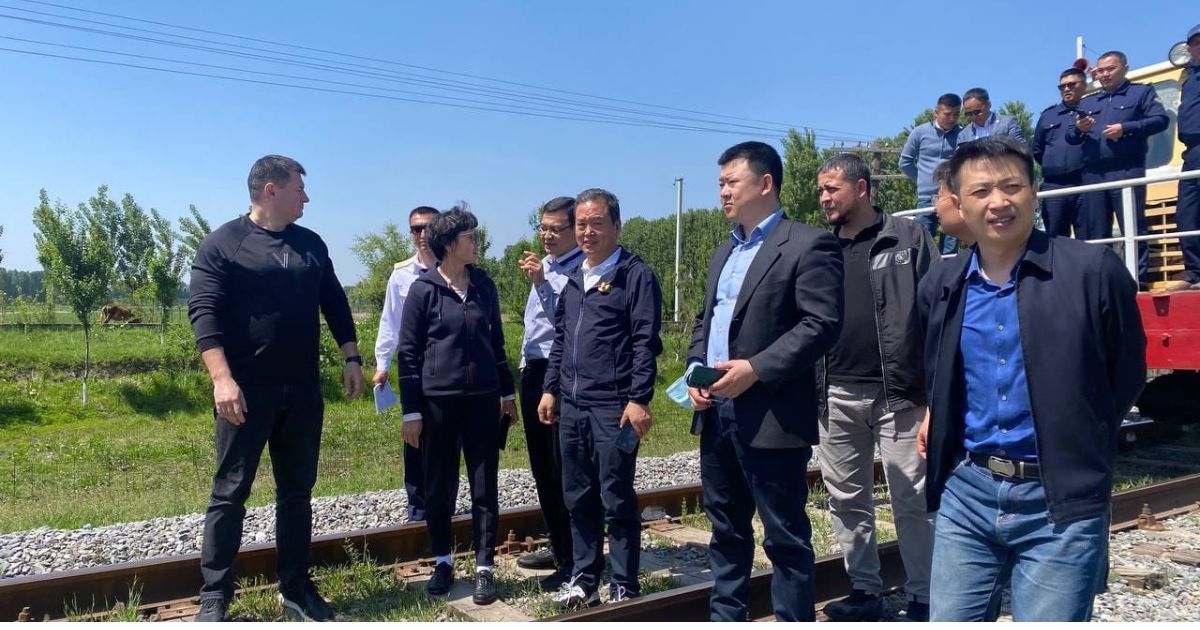 Эксперты из Китая провели оценку ТЭО железной дороги на юге Кыргызстана