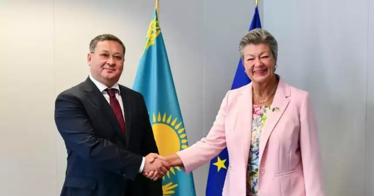 Евросоюз и Казахстан обсуждают облегчение визового режима