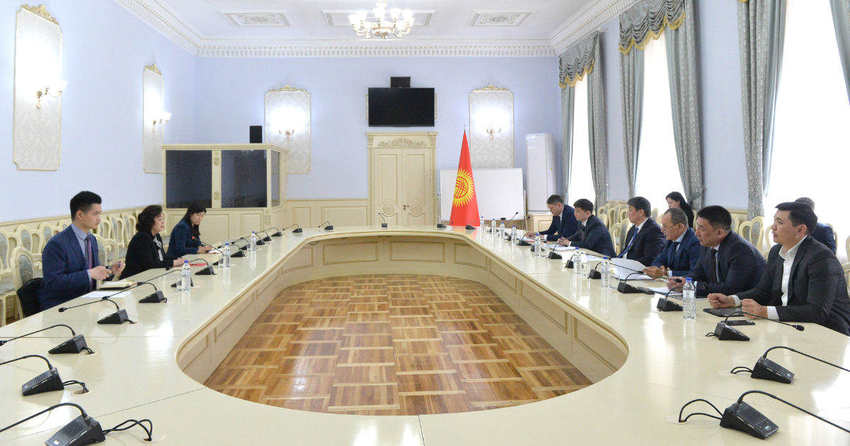 Кыргызстан и Китай обсудили строительство ГЭС на реке Сары-Джаз и пункт пропуска «Бедель»
