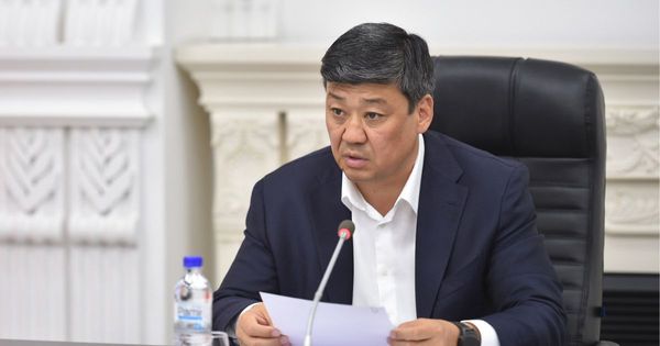 Бакыт Торобаев поручил госбанкам выдавать доступные кредиты производителям молочной продукции изображение публикации