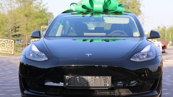 MEGAкрутая викторина: Стал известен третий обладатель Tesla изображение публикации