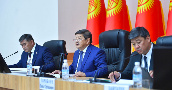 Главу Госстроя не пустят в госсектор, если он до конца года не построит 100 школ изображение публикации