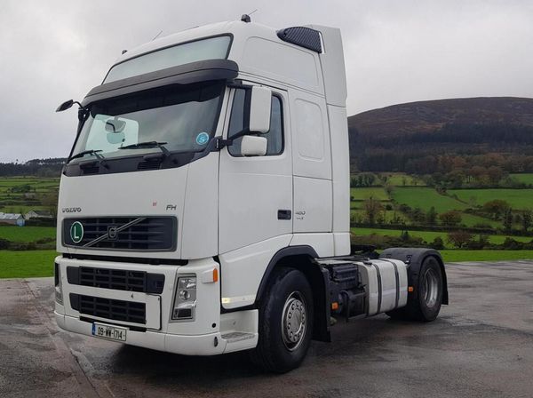 В КР грузовики ставили на учет с занижением стоимости - ГКНБ раскрыл схему изображение публикации