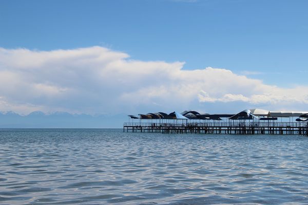 На Иссык-Куле планируют построить три современных муниципальных пляжа – аким изображение публикации