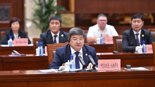 "Под брендом Великого шелкового пути" - Акылбек Жапаров предложил создать совместный с Китаем туристический продукт изображение публикации