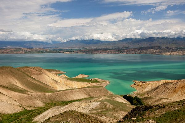 Минсельхоз вновь раздает участки под рыбные фермы – можно взять 100 гектаров на Токтогулке или 35 – на Уч-Коргоне изображение публикации