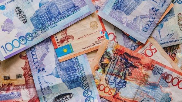 Тенге подешевел более чем на 1% - официальные курсы валют изображение публикации