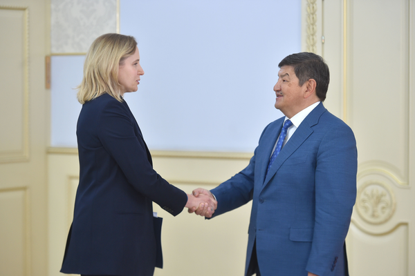 Глава кабмина КР попросил ПРООН помочь списать внешний долг в обмен на "зеленые" проекты изображение публикации