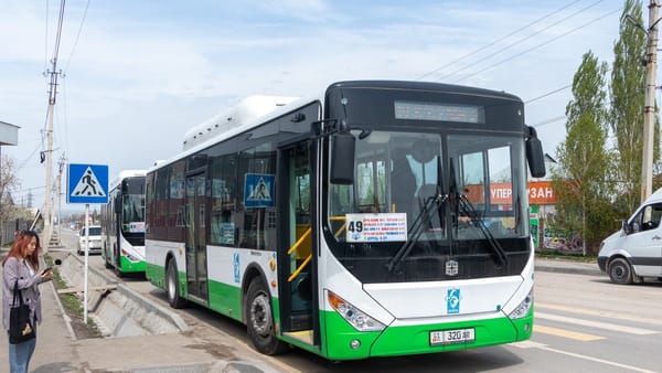 Стоимость проезда в Бишкеке повысят даже вопреки мнению горожан — и.о. вице-мэра изображение публикации