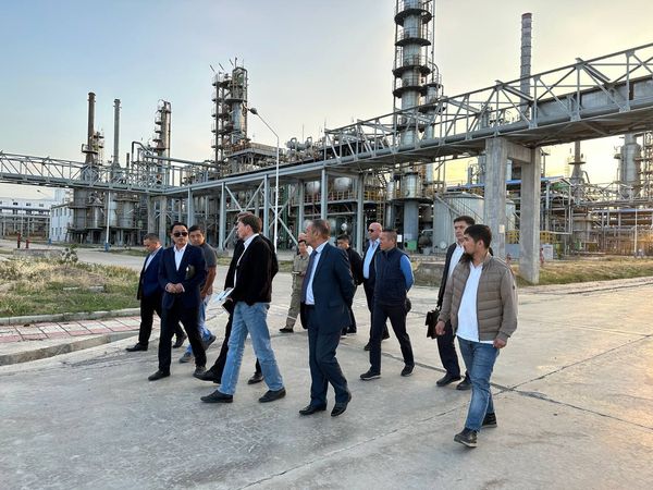 Инвесторы из России хотят создать с Кыргызстаном СП в нефтепереработке изображение публикации