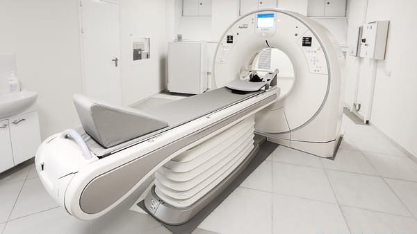 В Узгенском и Токтогульском районе откроют центры компьютерной томографии - в них будут работать врачи из Китая изображение публикации