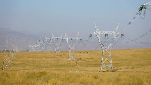 Электроэнергия на стратегических объектах никогда не будет отключена  —  Таалайбек Ибраев изображение публикации