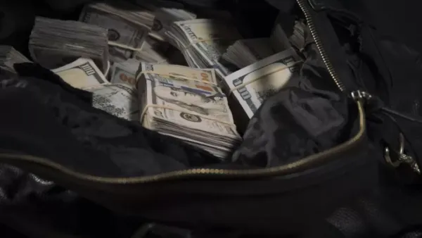 Три иностранца попытались вывезти из Кыргызстана в Узбекистан почти $33 тысячи изображение публикации