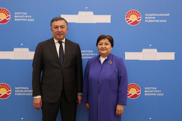 Кыргызстан готов поделиться опытом по "Социальному контракту" с Узбекистаном изображение публикации