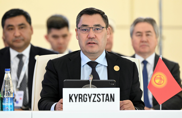 "Железная дорога "КНР — КР — РУз" выведет регион из транспортного тупика и соединит около 4 млрд людей" — Садыр Жапаров изображение публикации