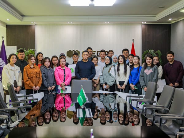 Студенты Университета Адам посетили MEGA изображение публикации