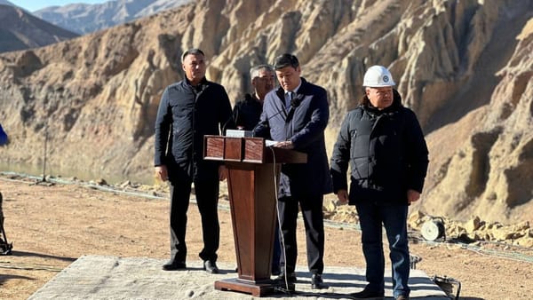 На Камбар-Атинской ГЭС-1 провели взрыв, чтобы изменить русло Нарына изображение публикации