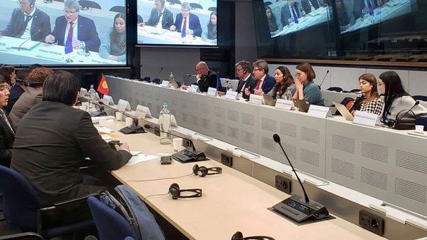 Законопроект об иноагентах и ограничения для СМИ в КР вызывают обеспокоенность Евросоюза изображение публикации