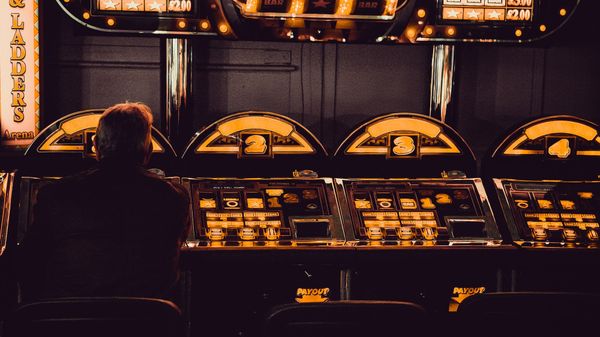 Кыргызстан не смог собрать с казино 2 млрд сомов из-за войны между Россией и Украиной - замминистра экономики изображение публикации