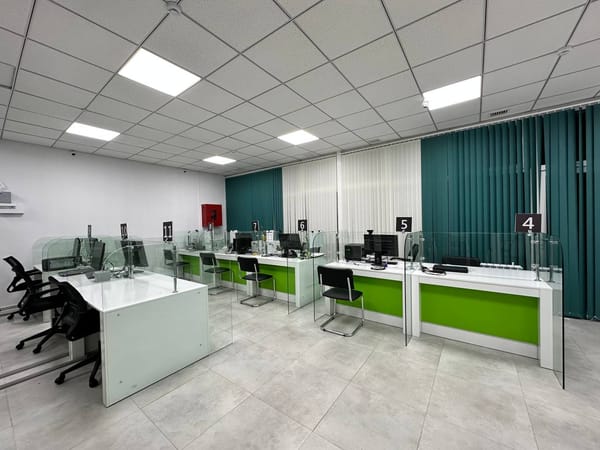 В Чолпон-Ате открыли ЦОН нового формата — в день он способен обслужить до 500 человек (фото) изображение публикации