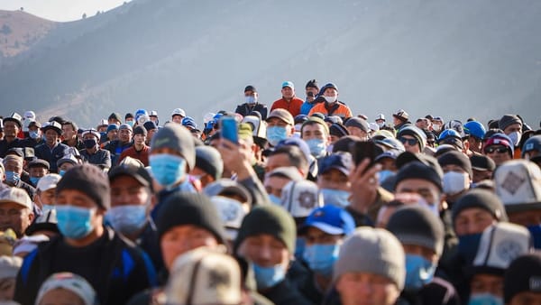 Более половины трудоустроенных граждан Кыргызстана работают в сфере услуг изображение публикации