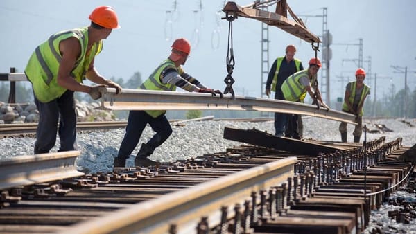 "Кыргыз темир жолу" уложил почти 10 километров железобетонных шпал изображение публикации