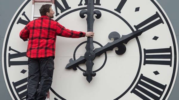 Время назад - в Казахстане хотят жить на час позже Кыргызстана изображение публикации