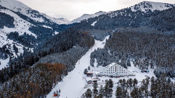 Каракол попал в топ-3 популярных и бюджетных мест отдыха для казахстанцев изображение публикации
